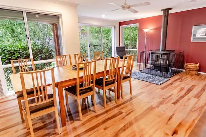 Hargreaves House: Bright - Bright