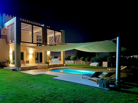 Beach/Golf Villa with Private pool & Garden