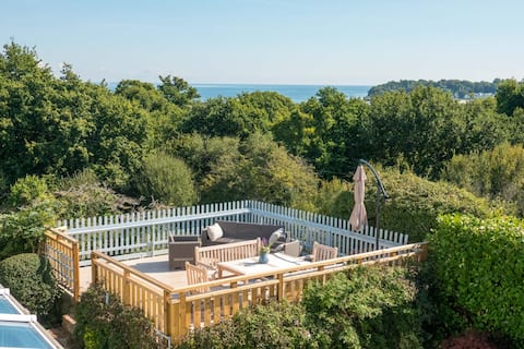 Edith Cottage 4 bed period cottage by the sea