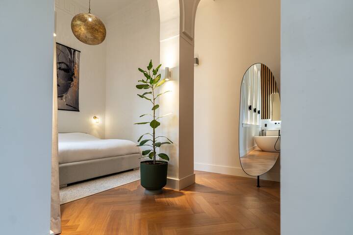 Old School-New Home gallery image 2