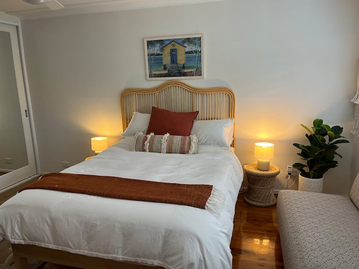 საძინებელი 1