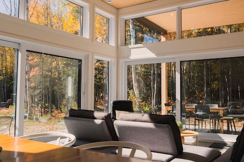 Top performing Airbnb: Chalet Natür 22 Spa –Petite-Rivière-Saint-François in Petite Rivière Saint François