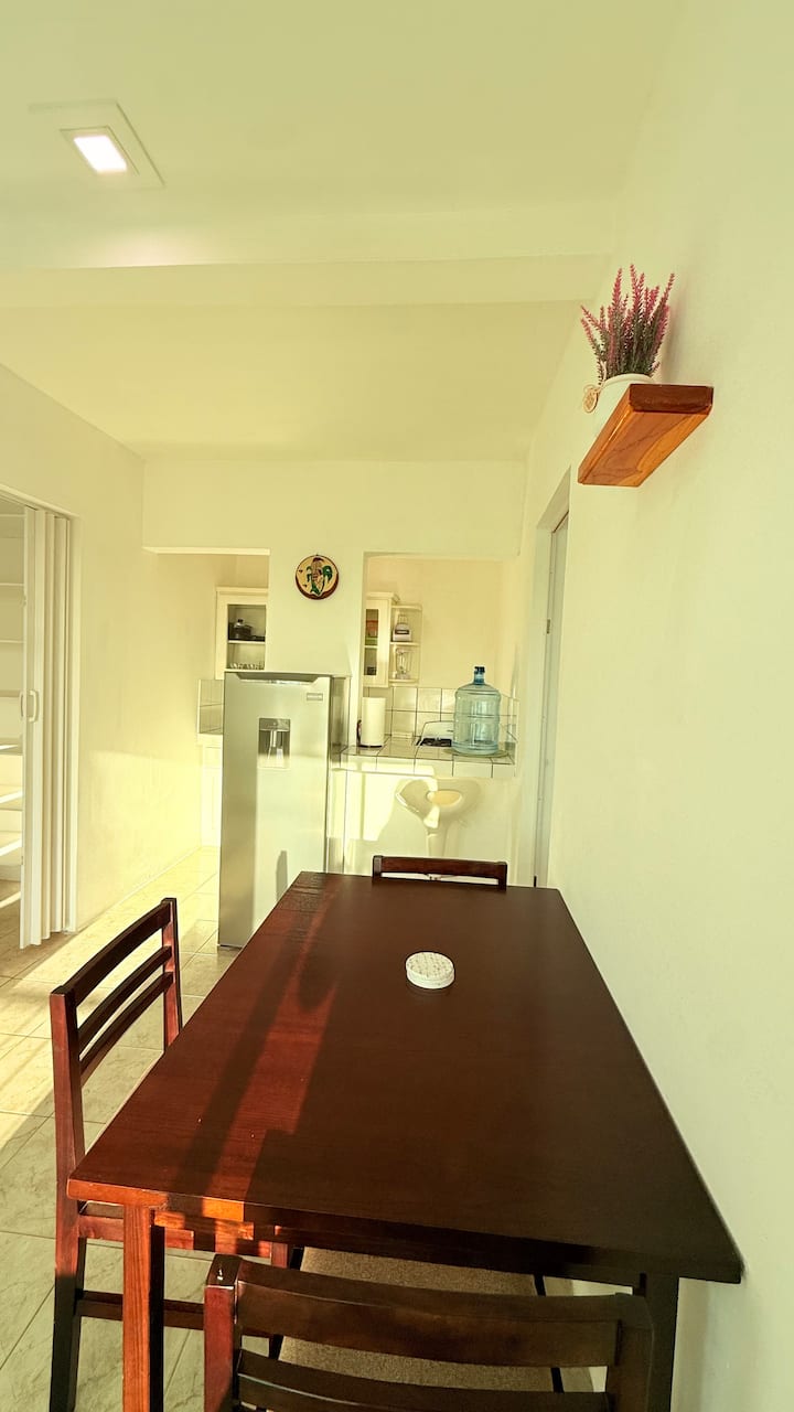 Devon's Cute & Cool Town Apartment - San Juan del Sur