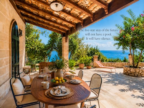 Top Airbnb: Historic residence with private terrace overlooking the sea a Tricase
