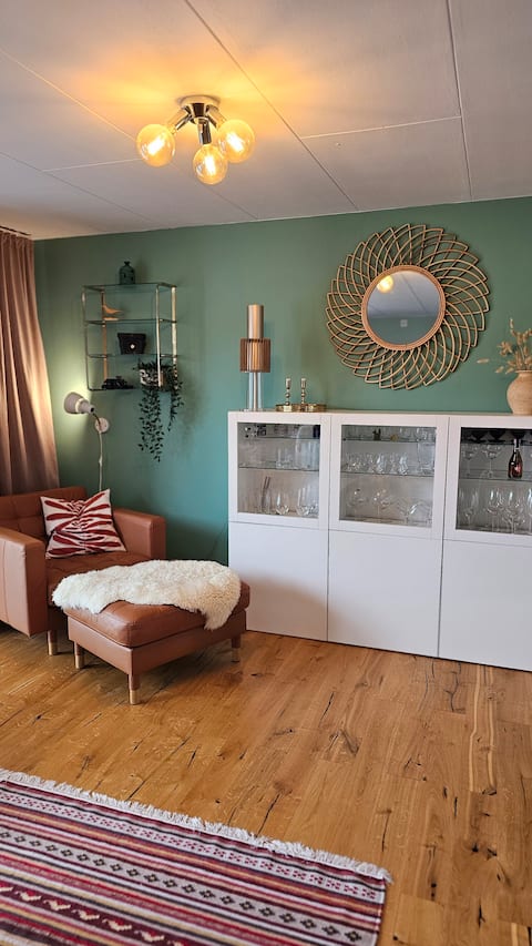 Fully equipped/Family-friendly/6-bed accommodation.