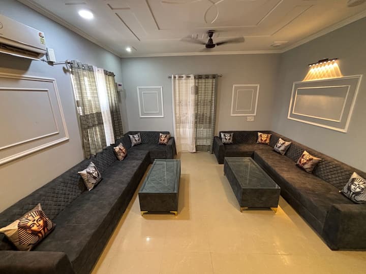 Farmvilla-3bhk Villa With Pool - Noida