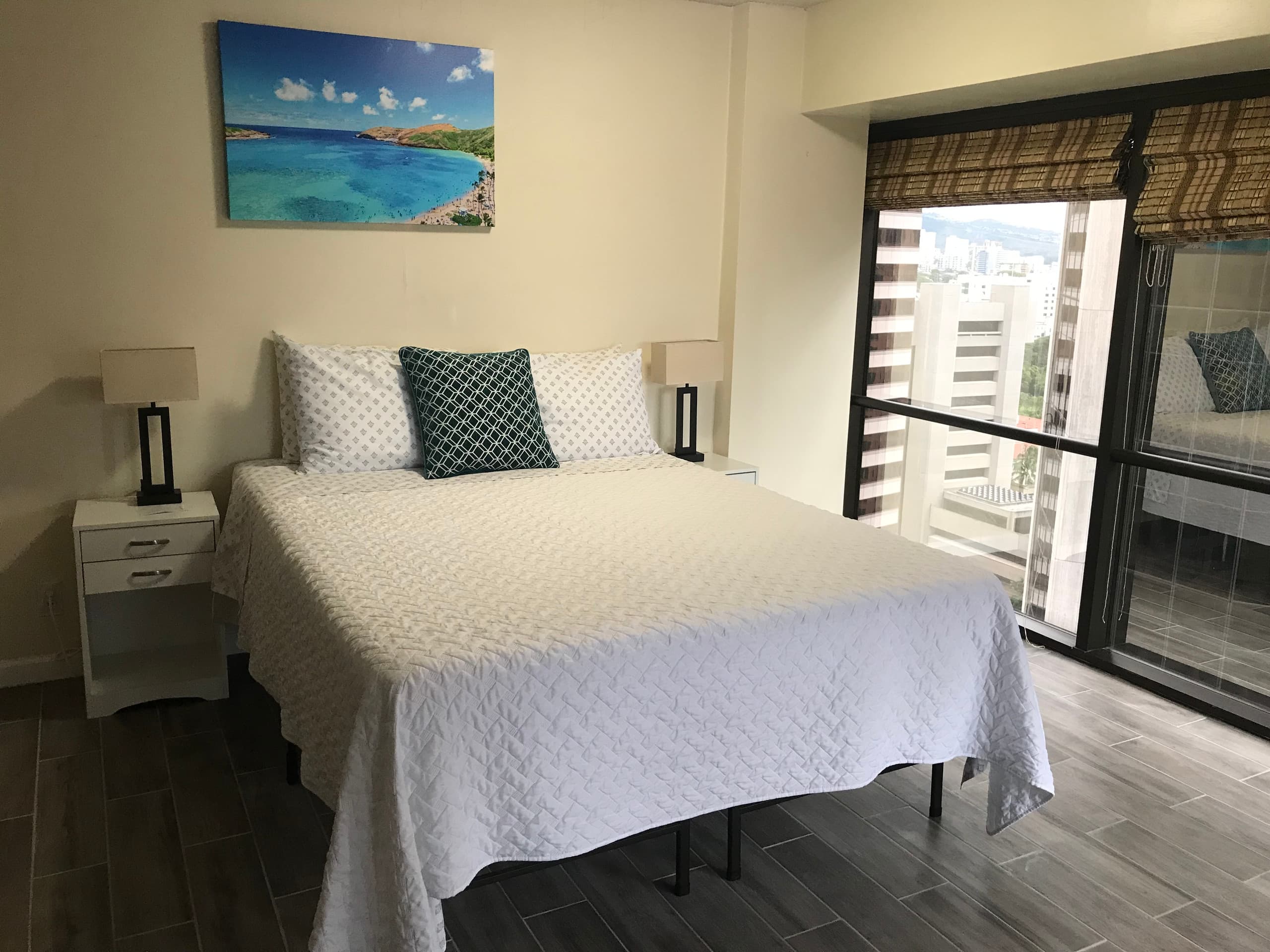 Condo in Honolulu · ★4.92 · 1 bedroom · 4 beds · 1 private bath - Image 1