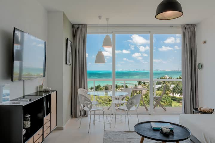 *Sun Scape Beachfront Studio By Casa Paraiso* - Cancún