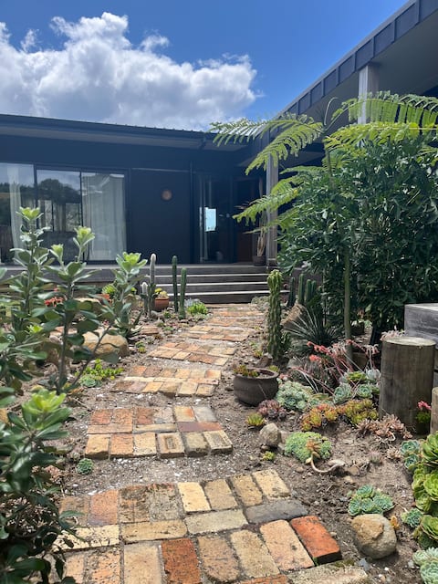 NewChums
Linen provided
Kathrynmacphail1@g