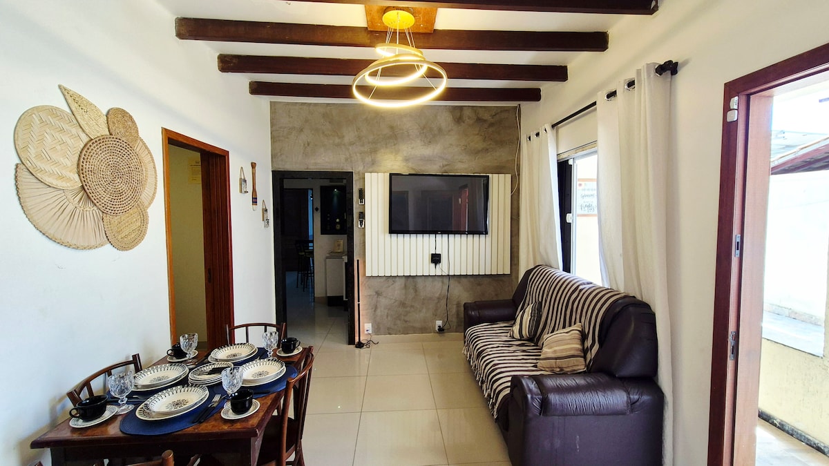 Top Airbnb: Condo House 3 bedrooms with air conditioning 500 meters from Praia do Forte em Cabo Frio
