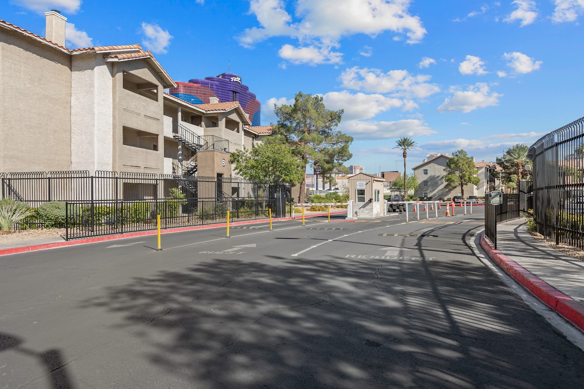Vegas Condo
