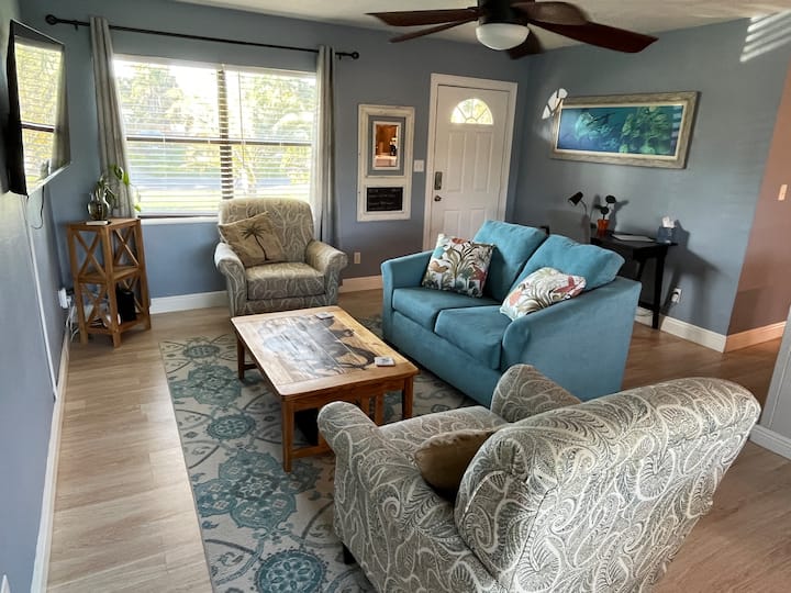 Tiki Oasis! Private Pool Home With 3 Bedrooms - Merritt Island, FL