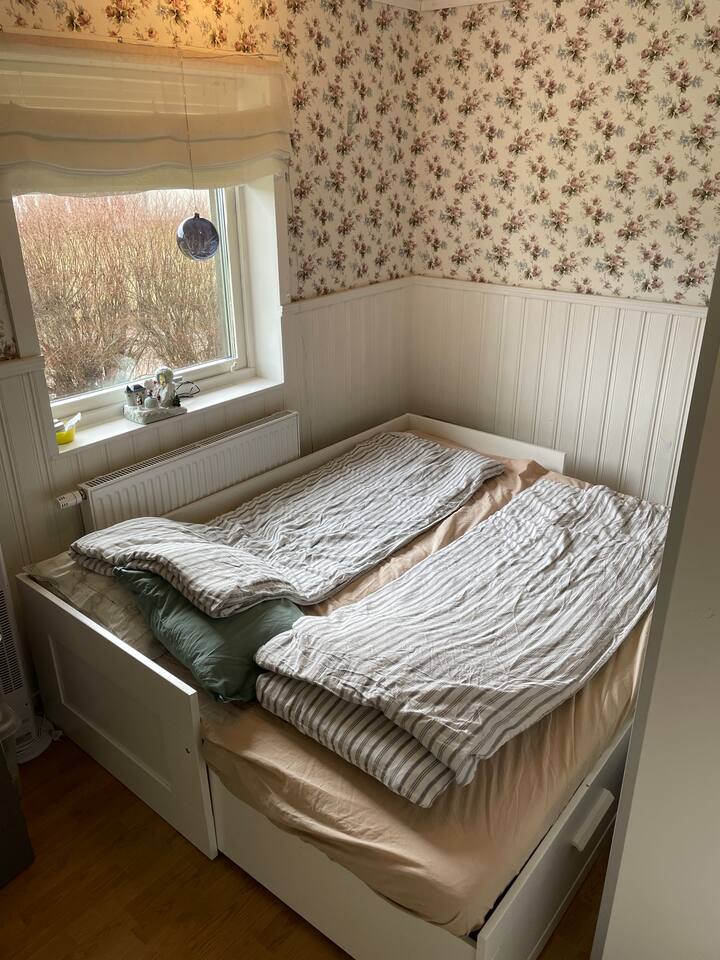 Spálňa 4