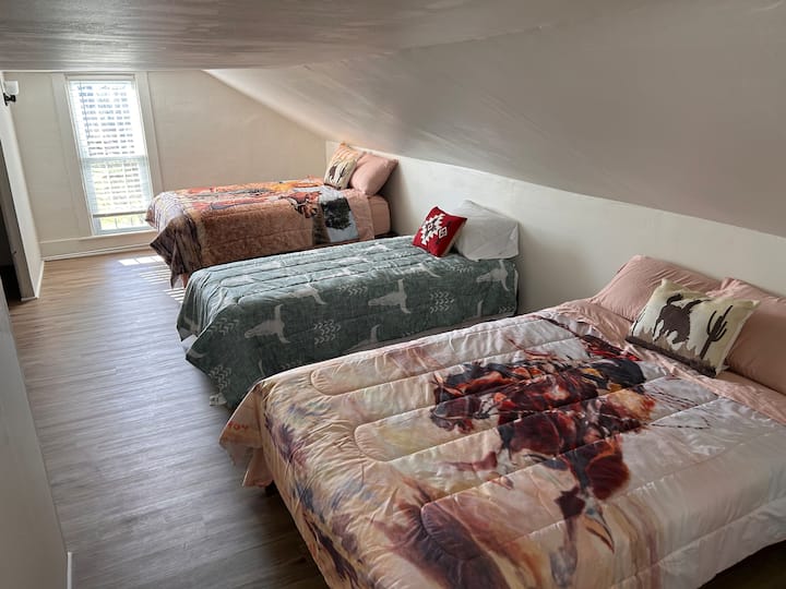 Upstairs loft area  - there is not a full door to this room