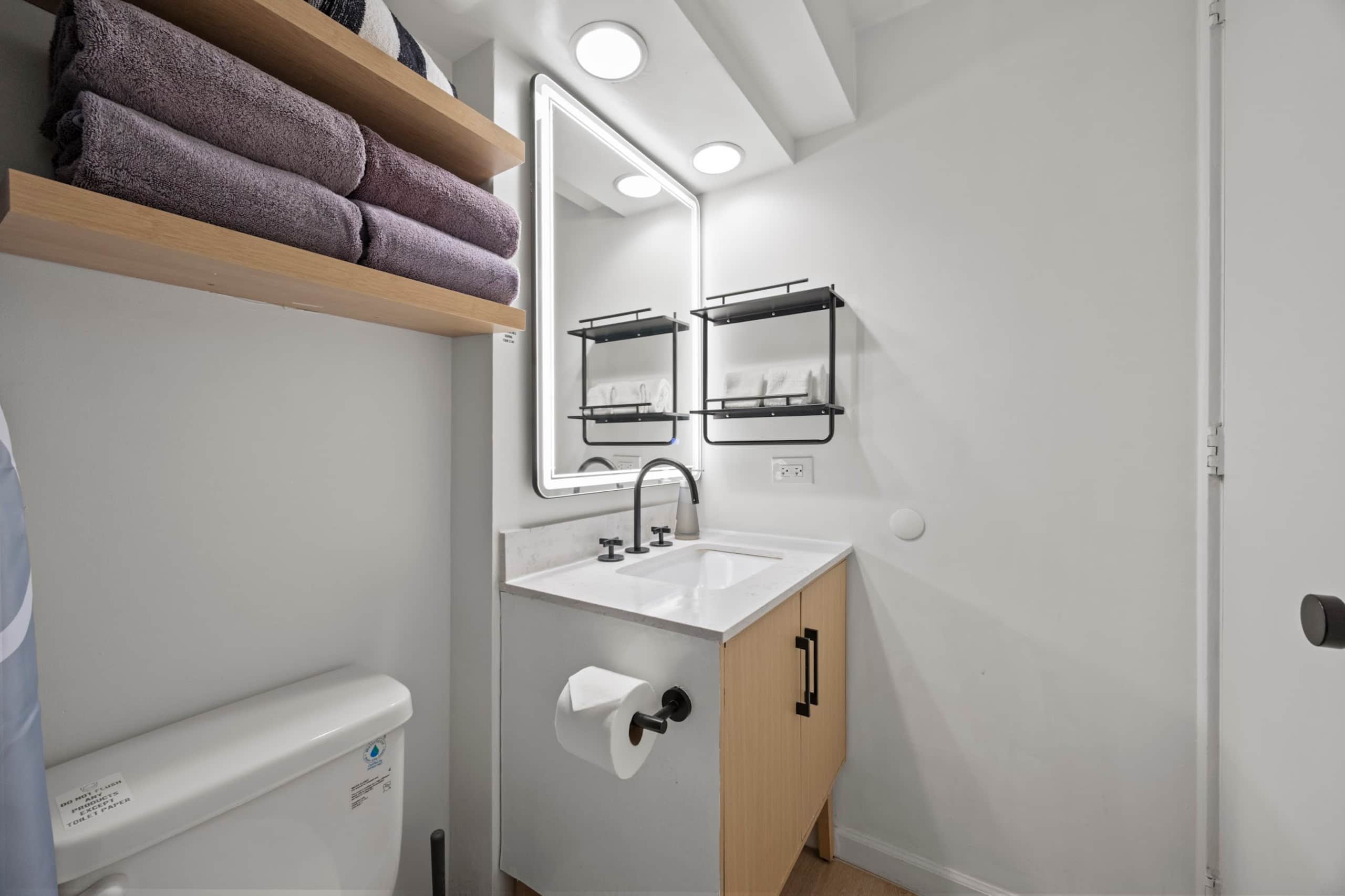 29FL-Gorgeous Renovated Studio in Central Waikiki~ - Image 22