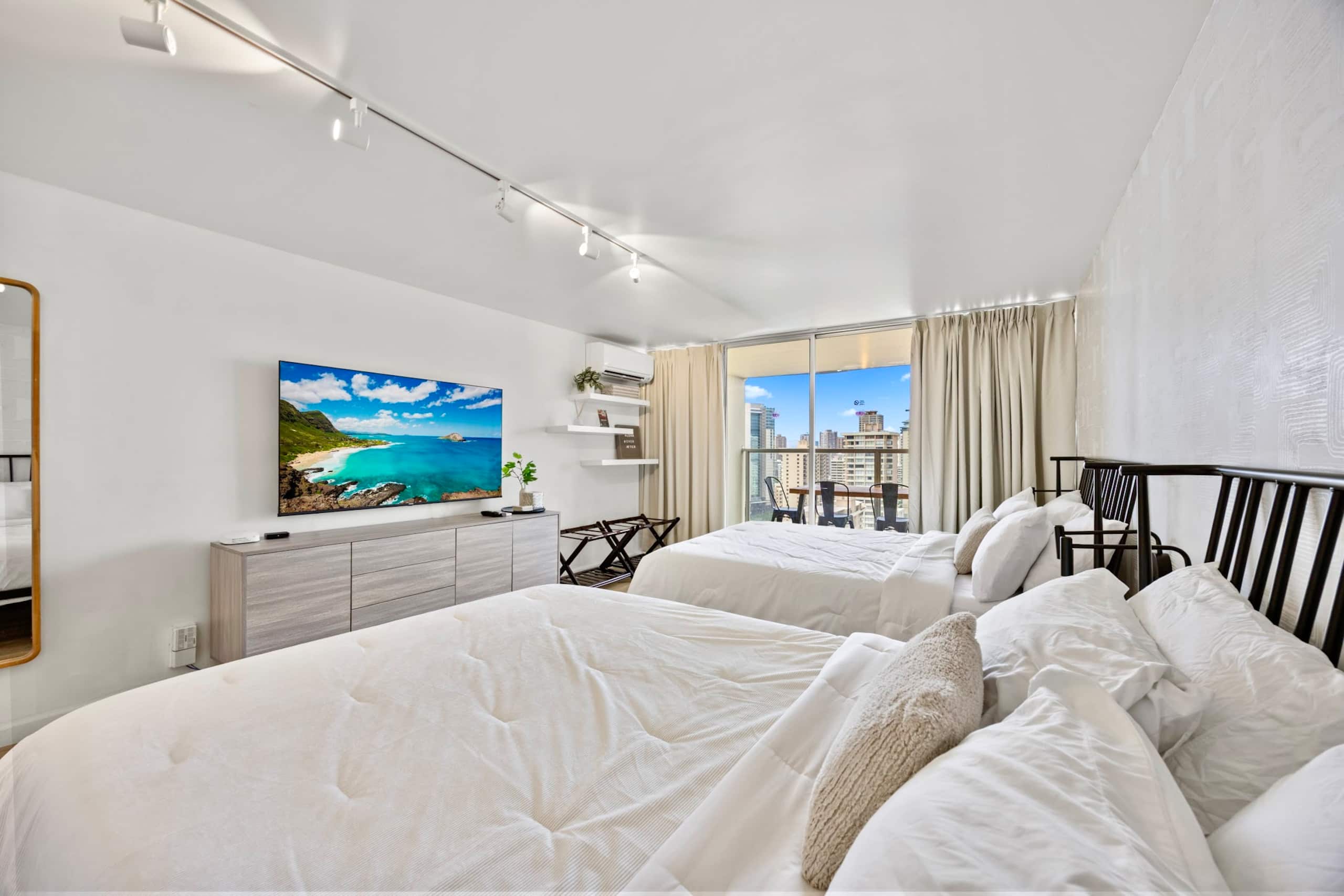 29FL-Gorgeous Renovated Studio in Central Waikiki~ - Image 6