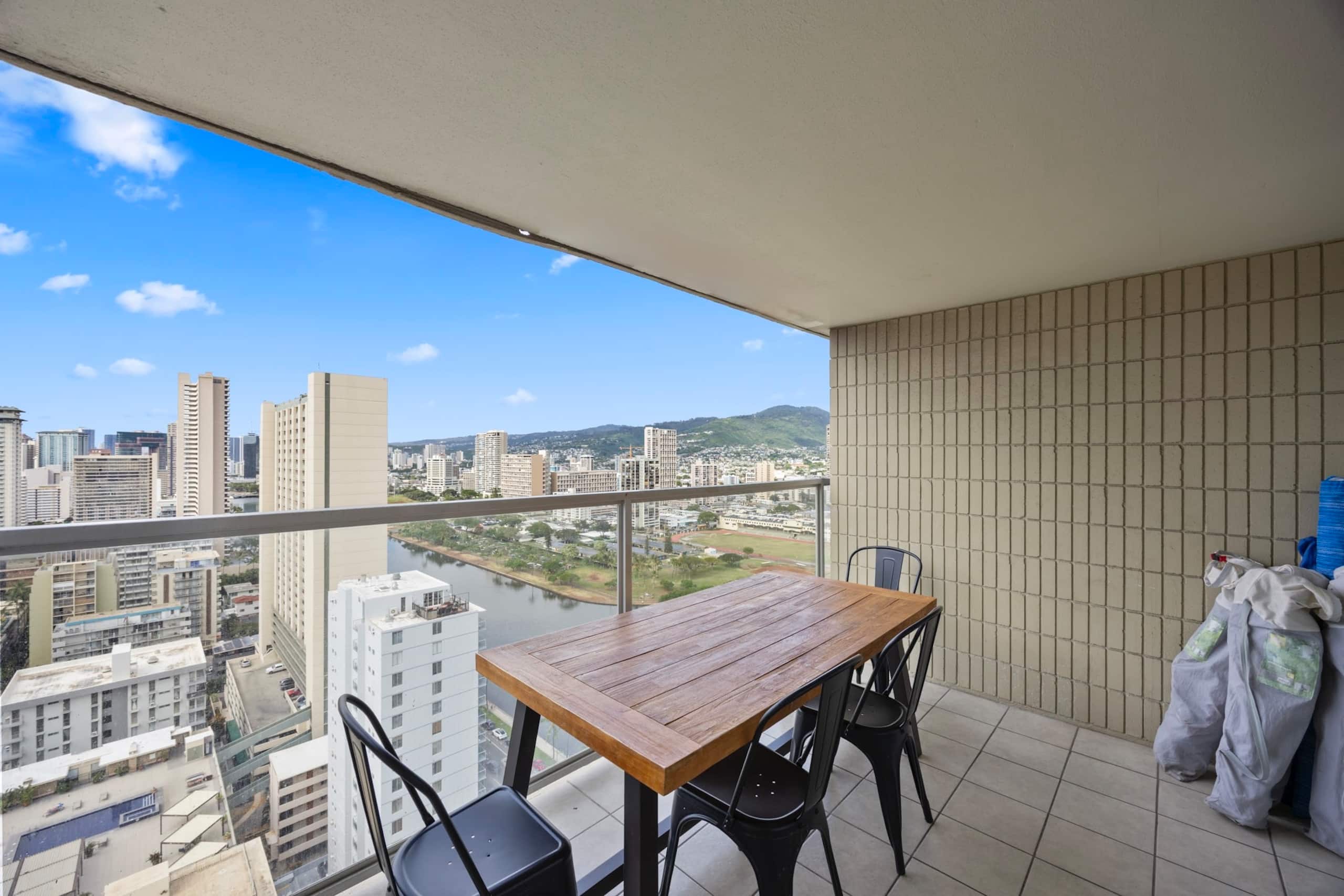 29FL-Gorgeous Renovated Studio in Central Waikiki~ - Image 29