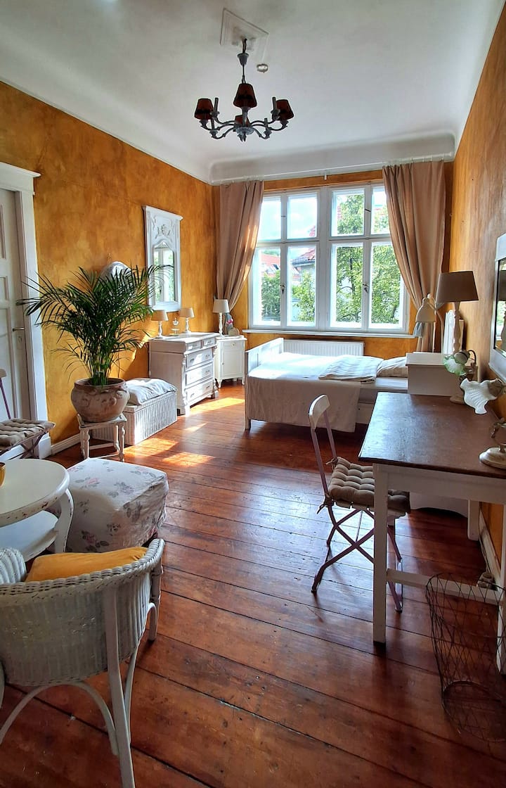 Sunnyspirit In Berlin
Zimmer In Künstlerapt. - ベルリン