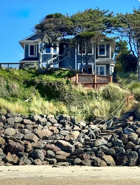 6BR Oceanfront Sleeps 12 | Private Stairs to Beach