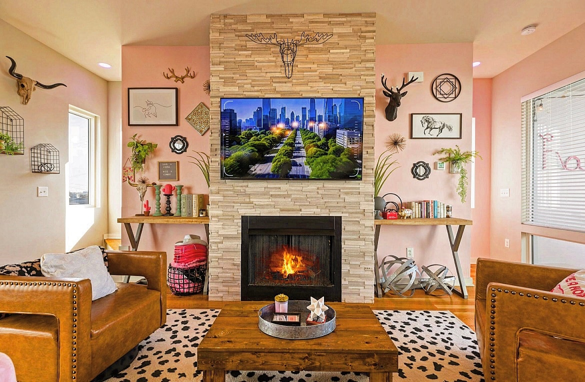 The Pink Cowgirl: Nashville Girls Trip + Game Room — photo 4