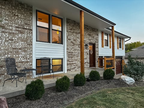 Cozy 3BR w/ Pool, Fire Pit, Near KC Stadiums & Fun