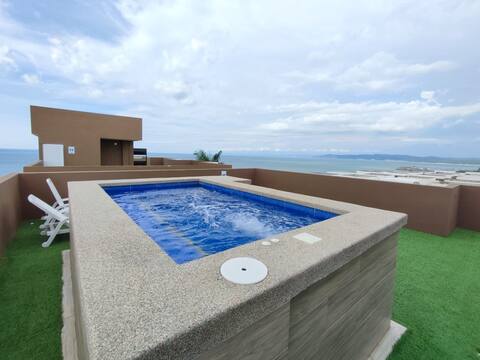 Apartment overlooking the ocean