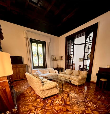 Elegant Liberty Flat in Florence + Parking