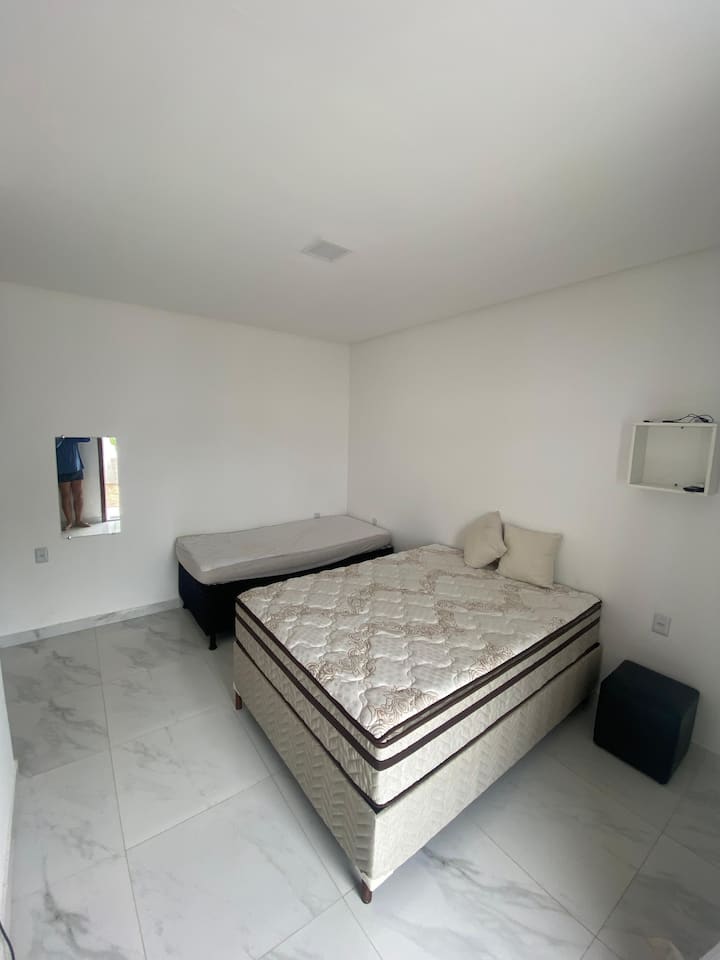 საძინებელი 4