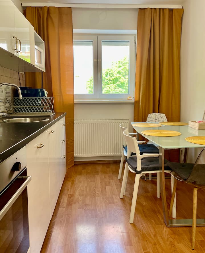 Bus Station Nivy&coffee Machine&ac Sunny Apartment - Bratislava