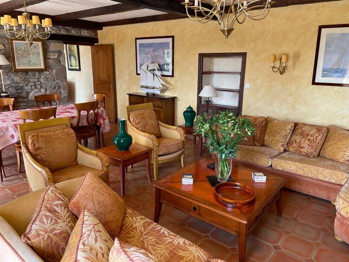 Belle Maison Bretonne Confortable ☺ - Kerlouan