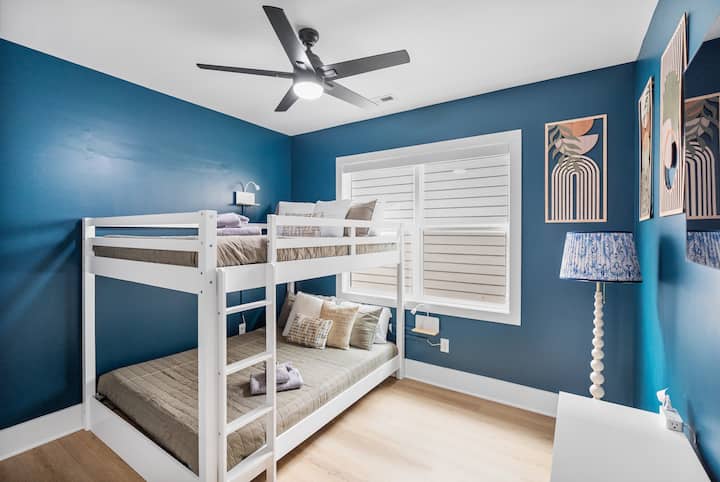 Kreveti na kat u punoj veličini