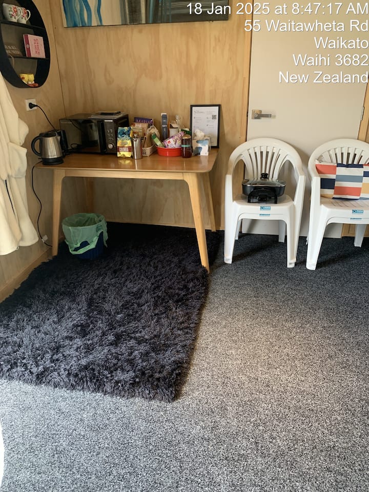 Panoramic Views, Warm And Cozy Cabin Near R/trail - Waihi