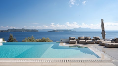 Daphne by Luxury Villas Skiathos