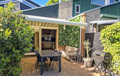 Lovely home in Kortgene with sauna