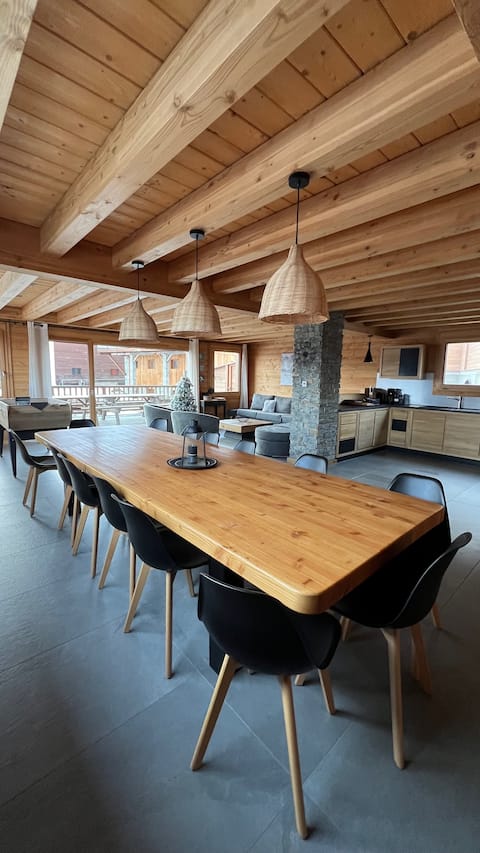 Beautiful new chalet