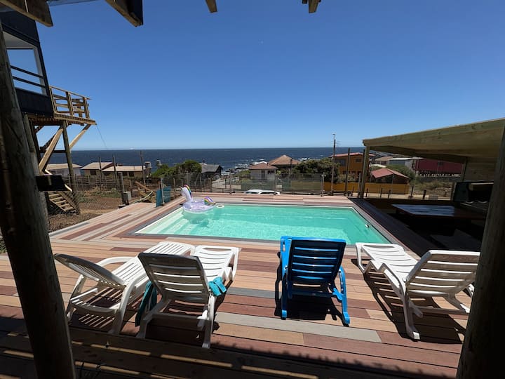 El Quisco, Modern cabin with pool overlooking the sea