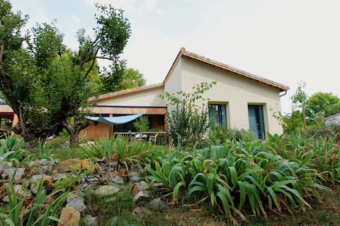 Confy House & Garden built with natural materials
