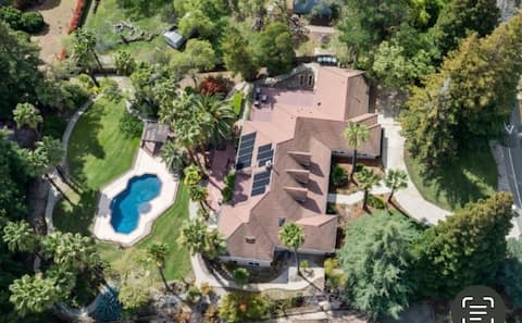 Relaxing resort for family and group retreat