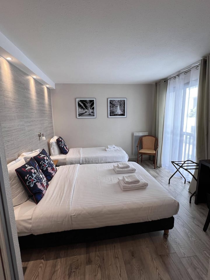 Chambre Triple Avec Douche - Aix-les-Bains
