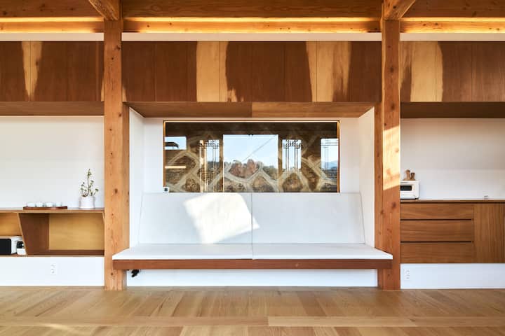 Spacious Hanok With Village View, Stay Cloudscape - 首爾