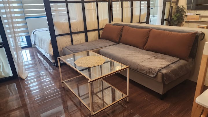 Lil' Home In The Heart Of Makati - Makati
