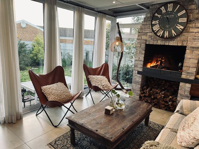 Stylish living in The Crest