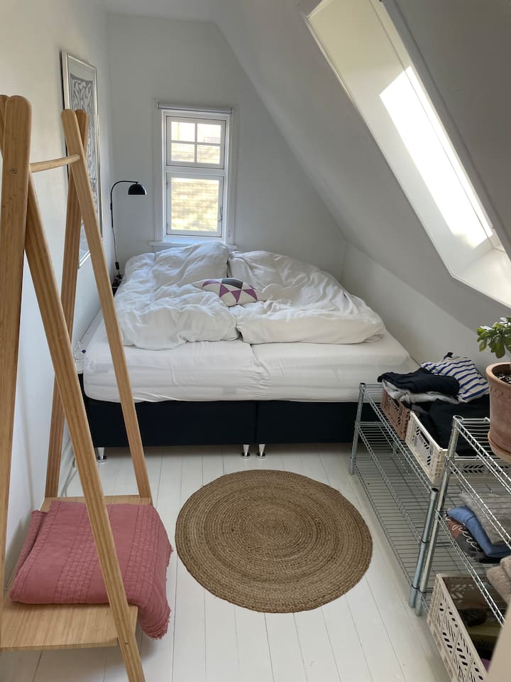 საძინებელი 1