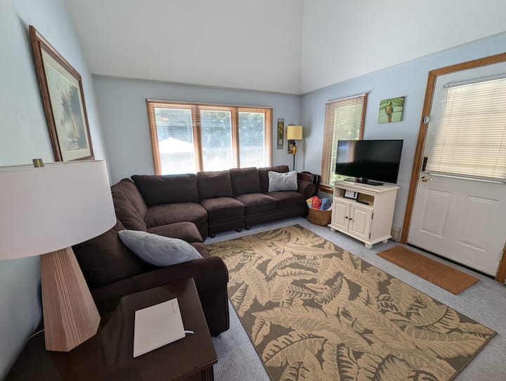 World Cup Ready • 7 Miles To Gillette • Sleeps 6 - Capron Park Zoo, Attleboro