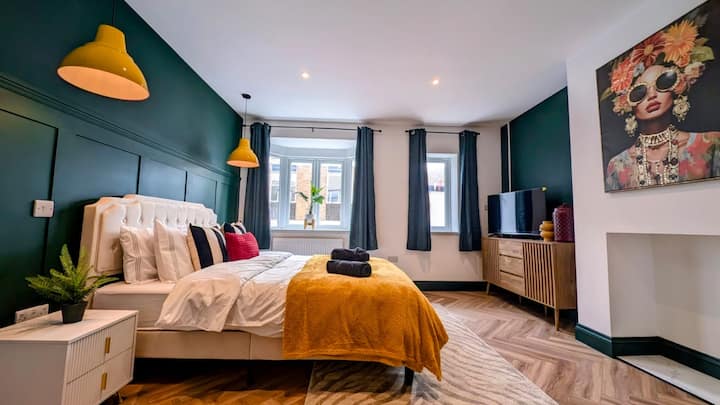 Luxury Seaton Escape | Roof Terrace | Sleeps 8 - Seaton