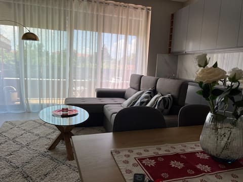 Alma Rose Apartment