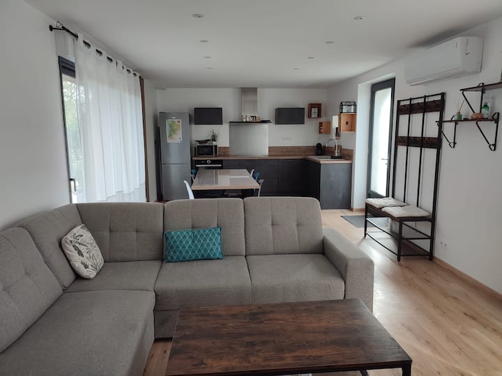 მისაღები ოთახი 1