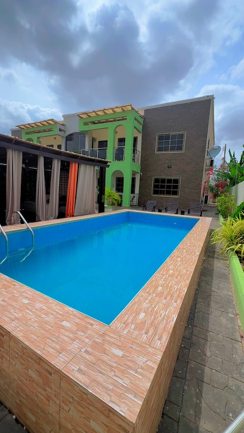 Cloud9 Luxury Apt | Pool | 24/7 Power| Unlmtd WiFi