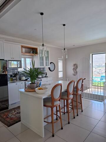 Rising Tide gallery image 5