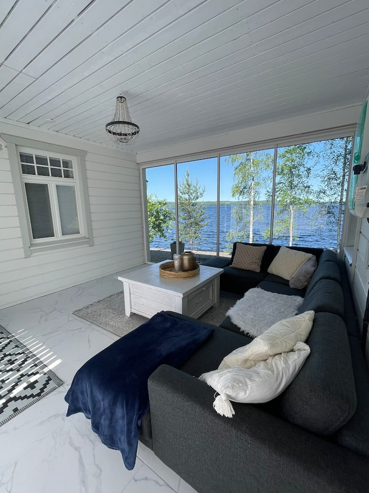 Scenic Lakefront Sauna & Cabin - Tampere
